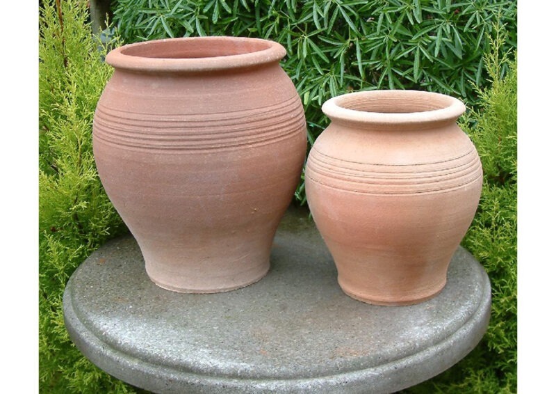 Elia pot from The Cretan Pot Shop Rugby Warwickshire